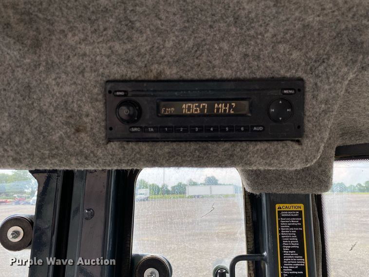 image for item KW9258 2018 John Deere 310SL  backhoe