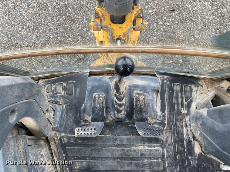 image for item KW9258 2018 John Deere 310SL  backhoe