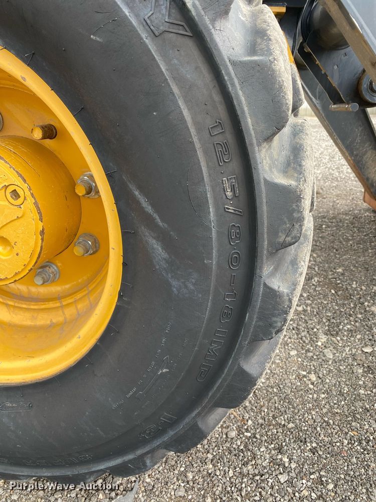 image for item KW9258 2018 John Deere 310SL  backhoe