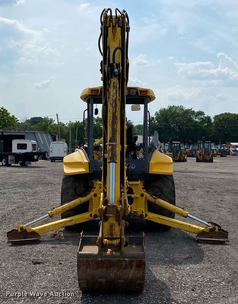 image for item KW9259 2002 New Holland LB75B  backhoe
