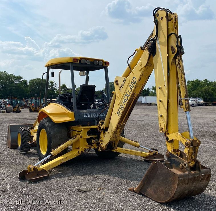 image for item KW9259 2002 New Holland LB75B  backhoe