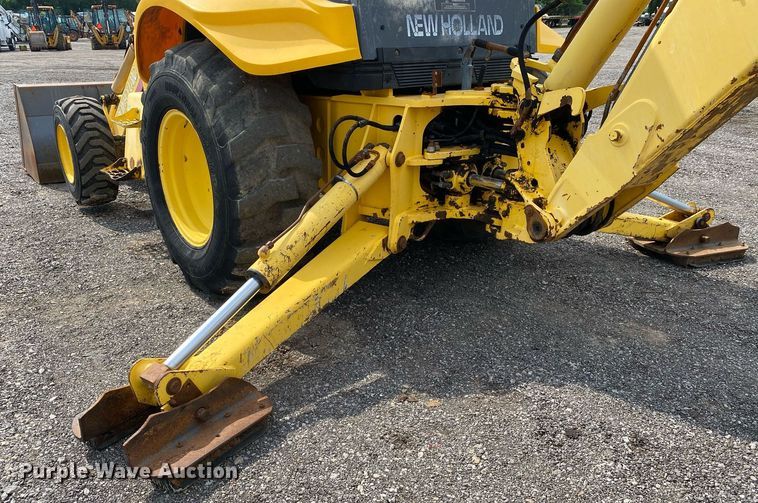 image for item KW9259 2002 New Holland LB75B  backhoe