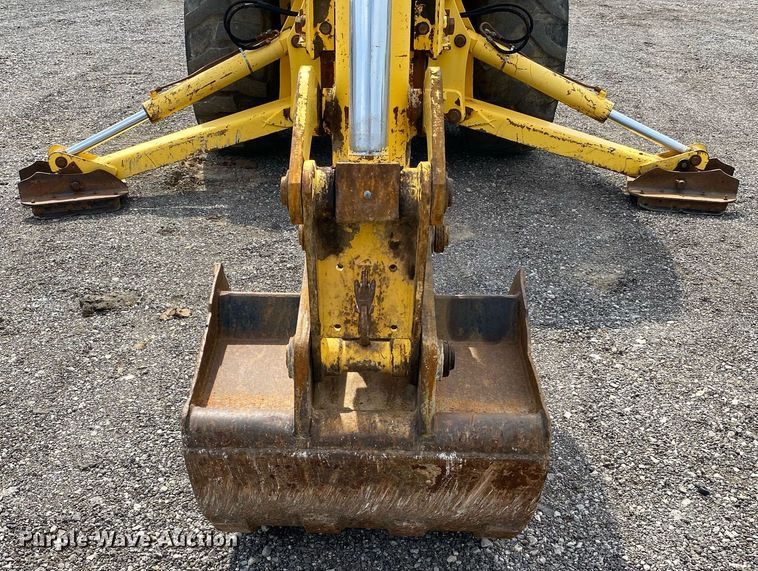 image for item KW9259 2002 New Holland LB75B  backhoe