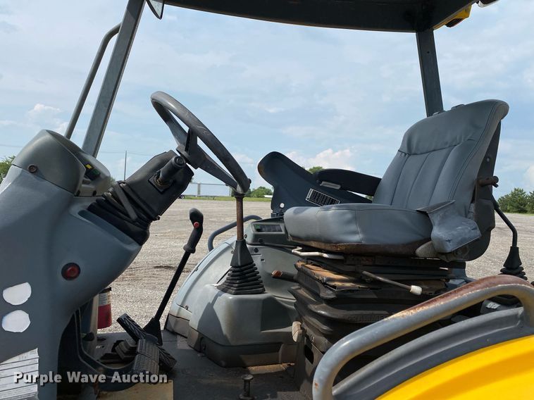 image for item KW9259 2002 New Holland LB75B  backhoe