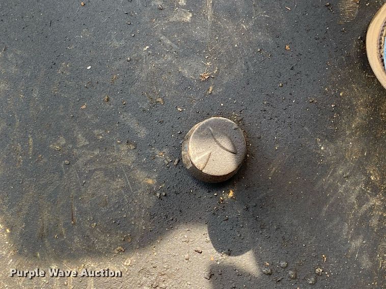 image for item KW9259 2002 New Holland LB75B  backhoe