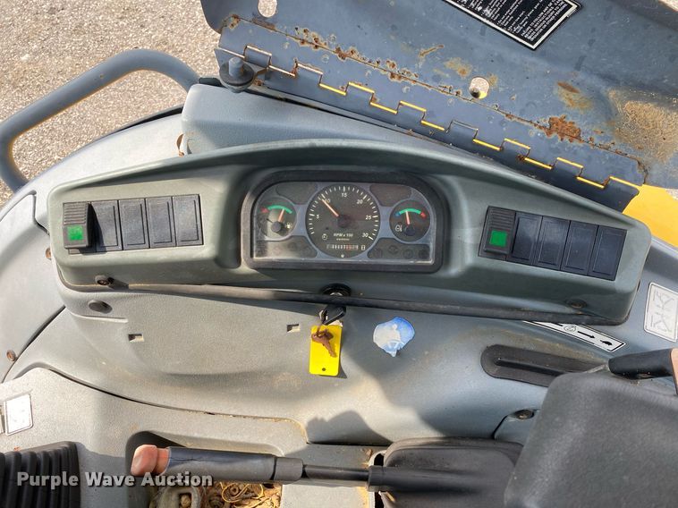 image for item KW9259 2002 New Holland LB75B  backhoe