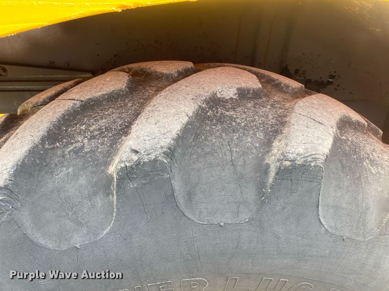 image for item KW9259 2002 New Holland LB75B  backhoe