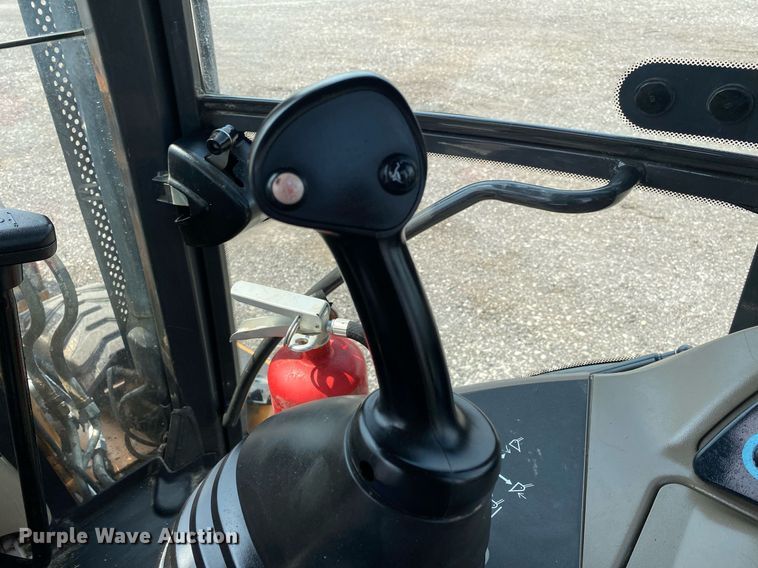 image for item KW9261 2016 Case 580 Super N  backhoe