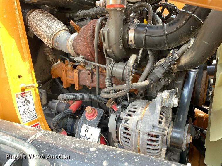 image for item KW9261 2016 Case 580 Super N  backhoe