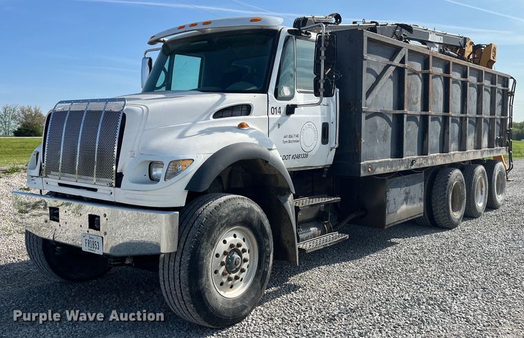 image for item LA9945 2006 International 7700  log loader truck