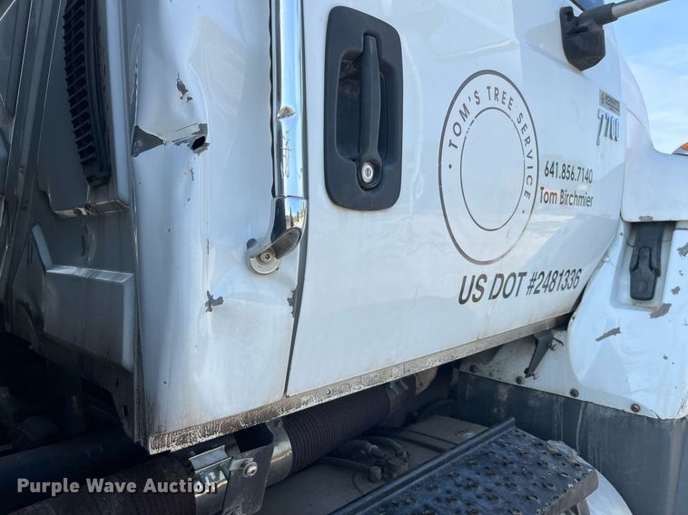 image for item LA9945 2006 International 7700  log loader truck