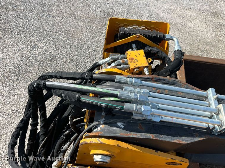 image for item LA9945 2006 International 7700  log loader truck