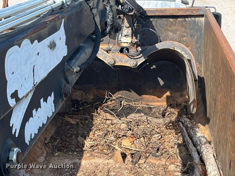 image for item LA9945 2006 International 7700  log loader truck