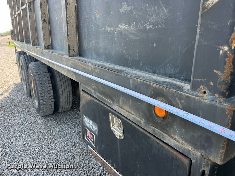 image for item LA9945 2006 International 7700  log loader truck