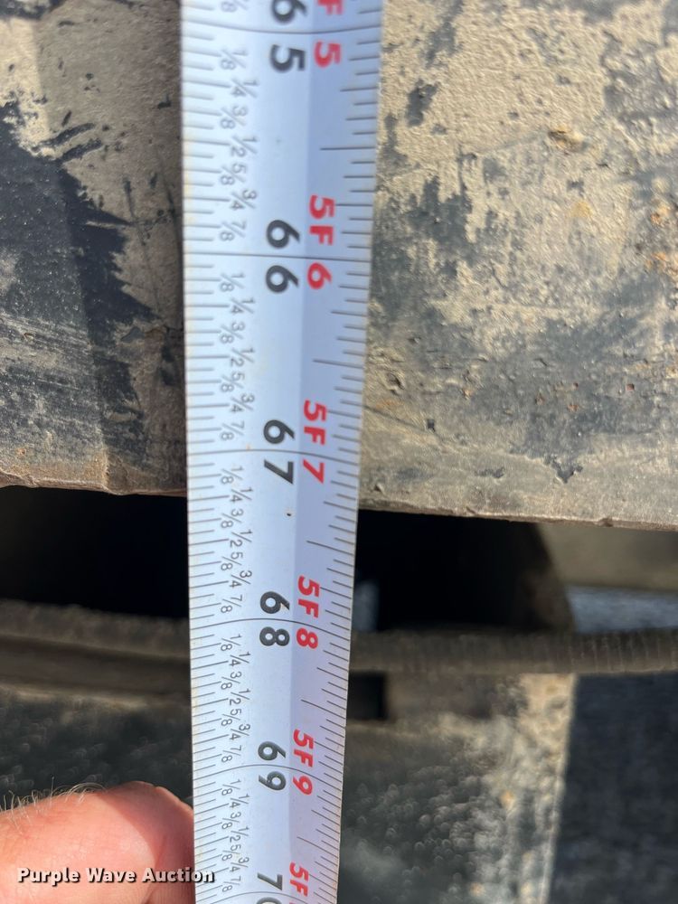 image for item LA9945 2006 International 7700  log loader truck