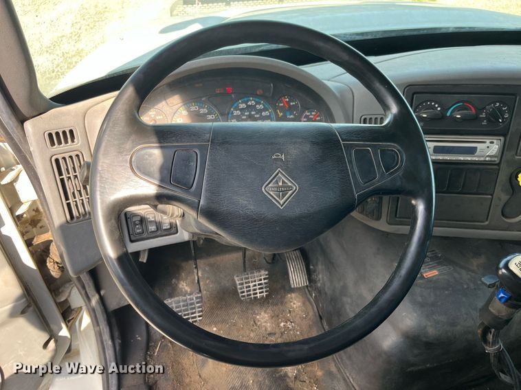 image for item LA9945 2006 International 7700  log loader truck