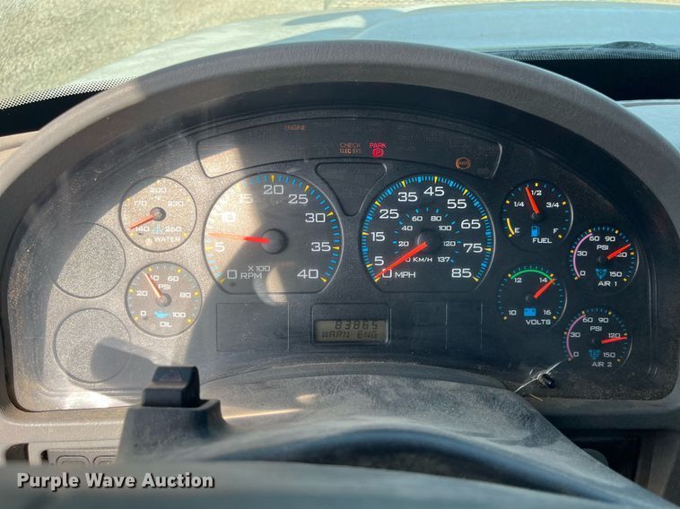 image for item LA9945 2006 International 7700  log loader truck