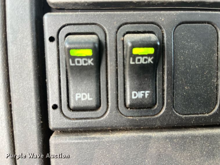 image for item LA9945 2006 International 7700  log loader truck