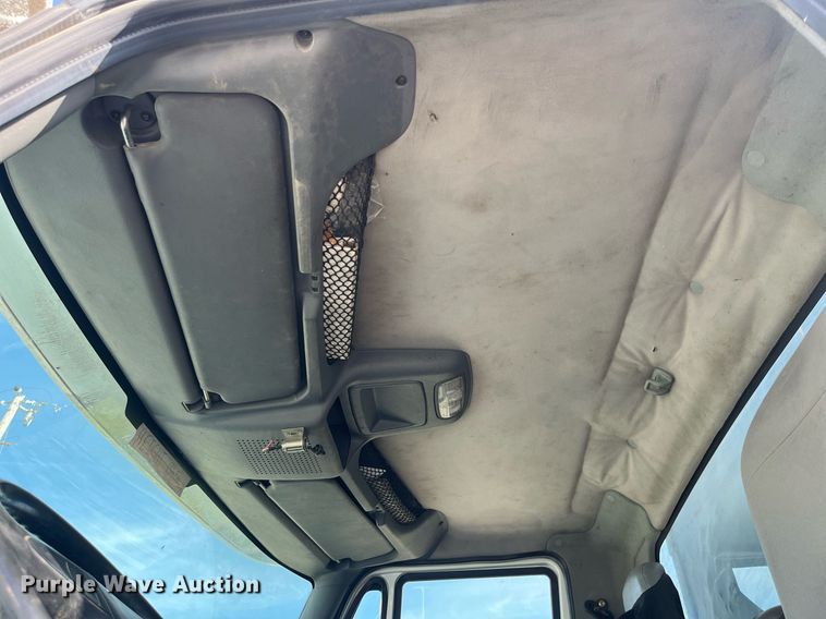 image for item LA9945 2006 International 7700  log loader truck