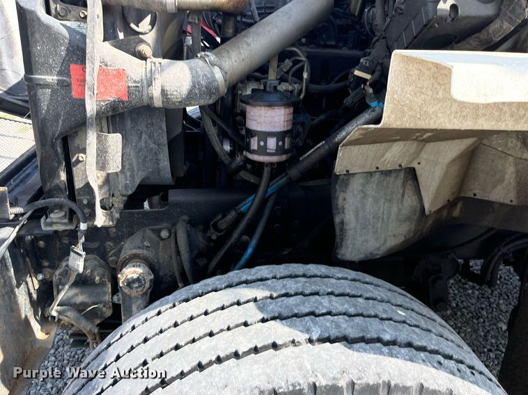 image for item LA9945 2006 International 7700  log loader truck