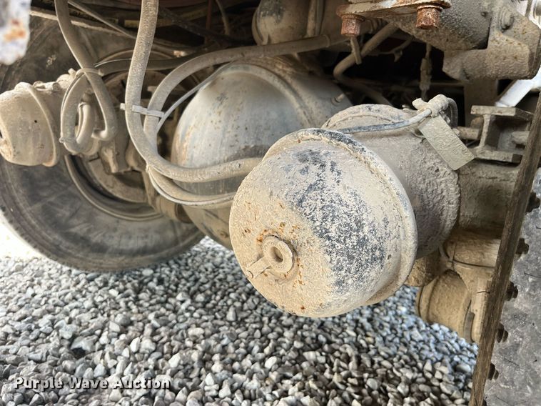 image for item LA9945 2006 International 7700  log loader truck