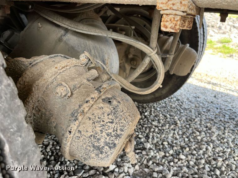 image for item LA9945 2006 International 7700  log loader truck