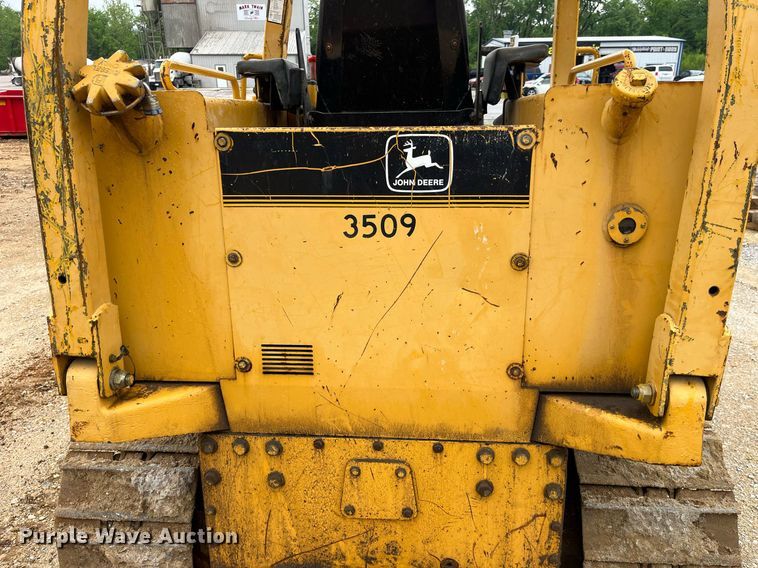 image for item LA9952 1996 John Deere 450G  dozer