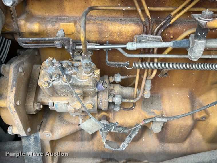 image for item LA9952 1996 John Deere 450G  dozer