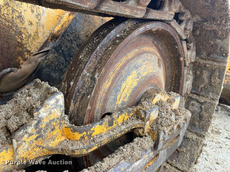 image for item LA9952 1996 John Deere 450G  dozer