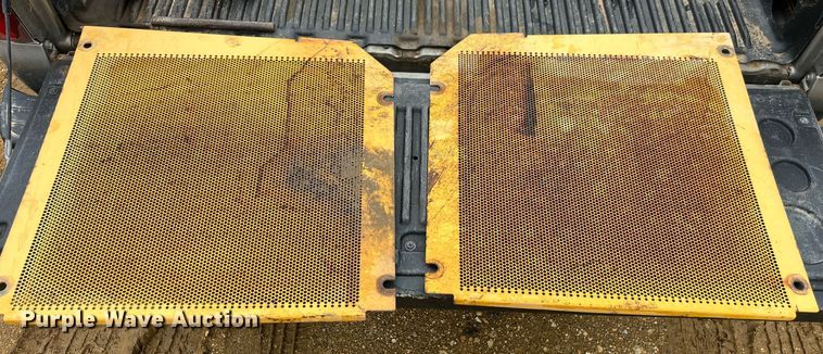 image for item LA9952 1996 John Deere 450G  dozer