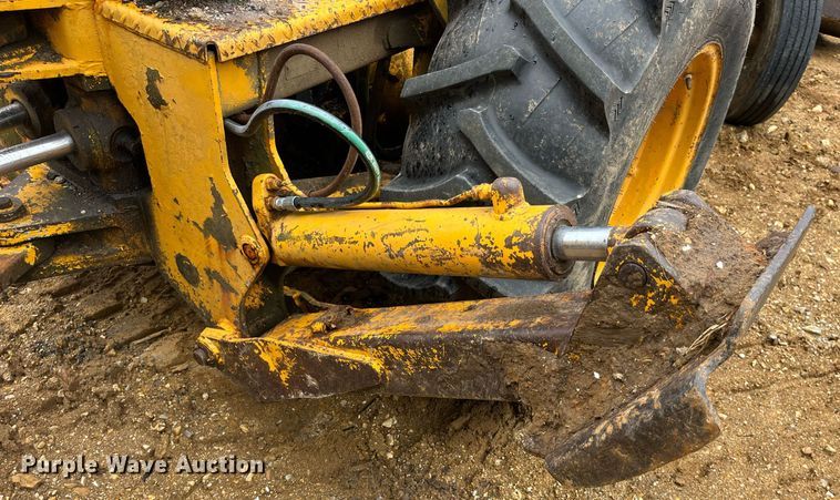 image for item LA9953 John Deere T5W3C  backhoe