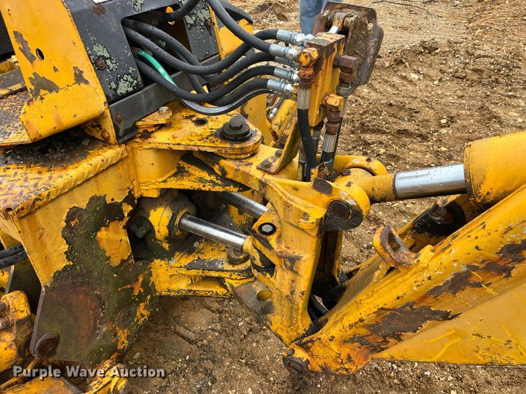 image for item LA9953 John Deere T5W3C  backhoe