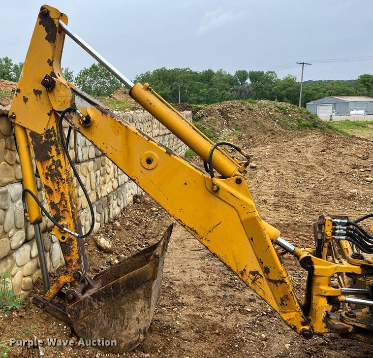 image for item LA9953 John Deere T5W3C  backhoe