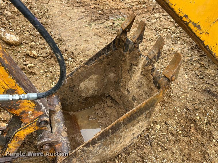 image for item LA9953 John Deere T5W3C  backhoe