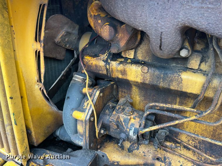 image for item LA9953 John Deere T5W3C  backhoe