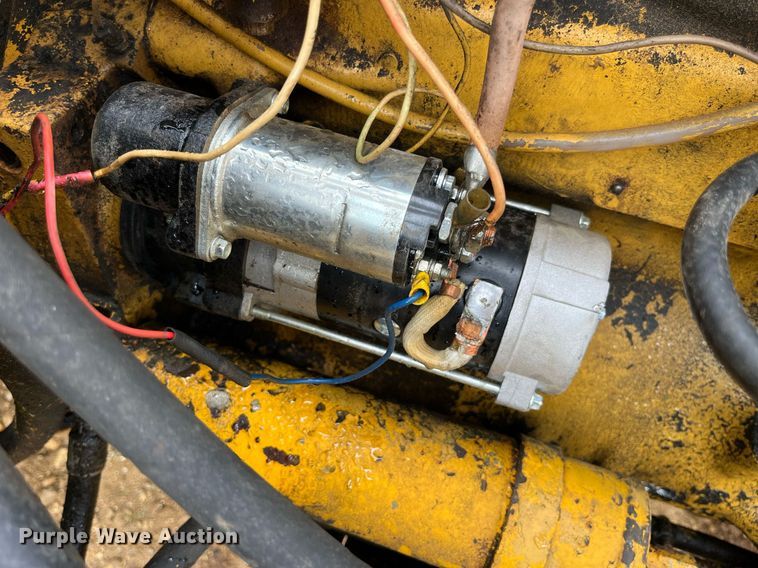 image for item LA9953 John Deere T5W3C  backhoe