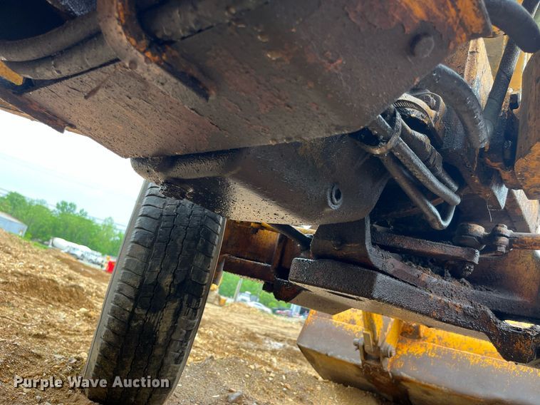 image for item LA9953 John Deere T5W3C  backhoe