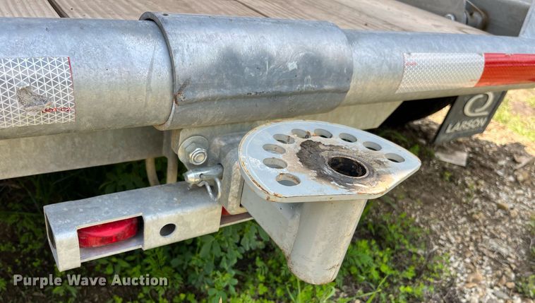 image for item LA9963 2021 Larson 5620  reel trailer