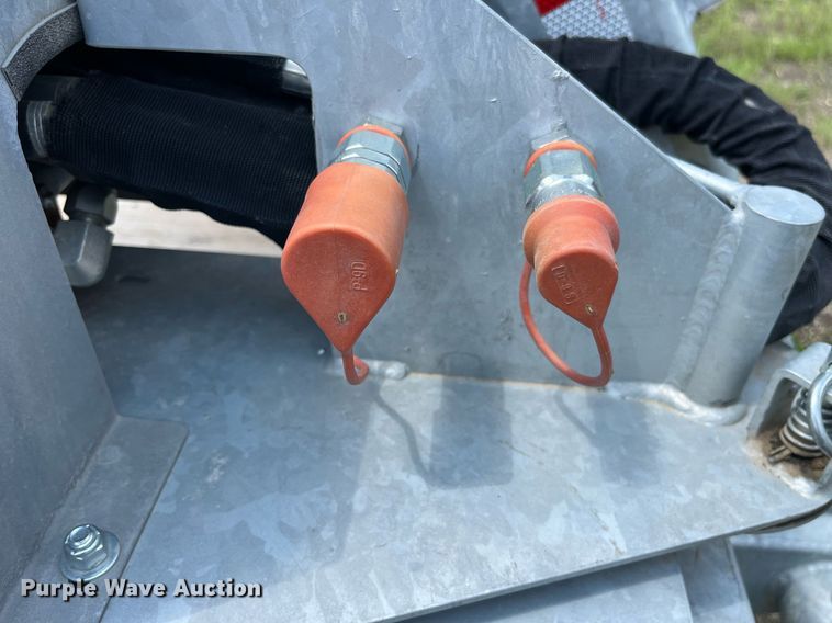 image for item LA9963 2021 Larson 5620  reel trailer