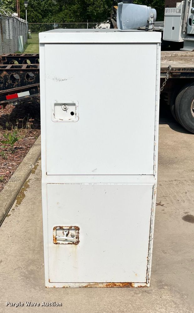 image for item LA9970 Toolbox