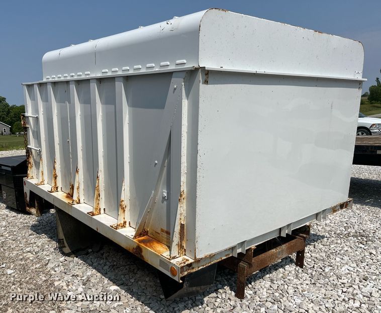 image for item LA9973 Chip bed