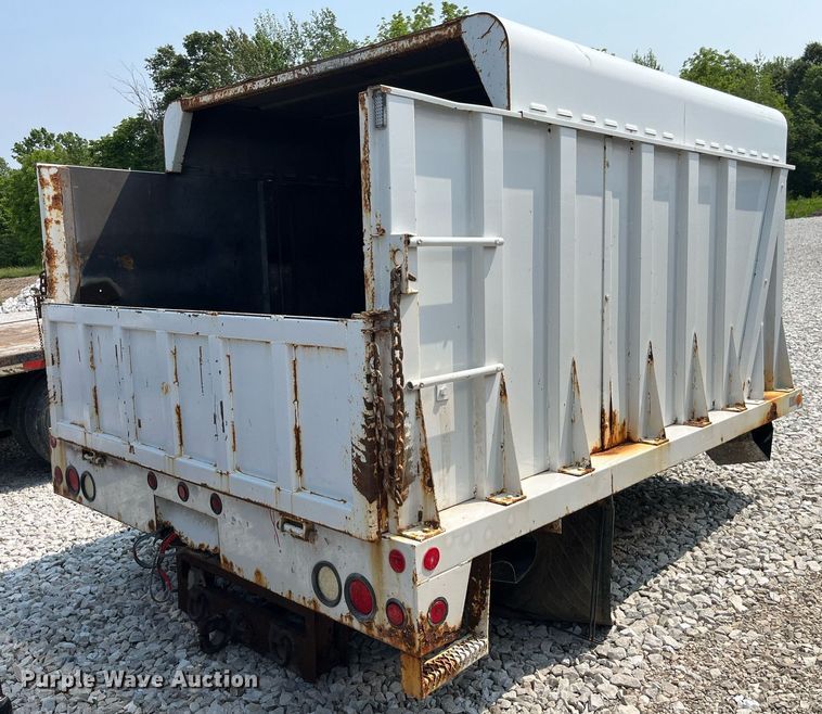 image for item LA9973 Chip bed