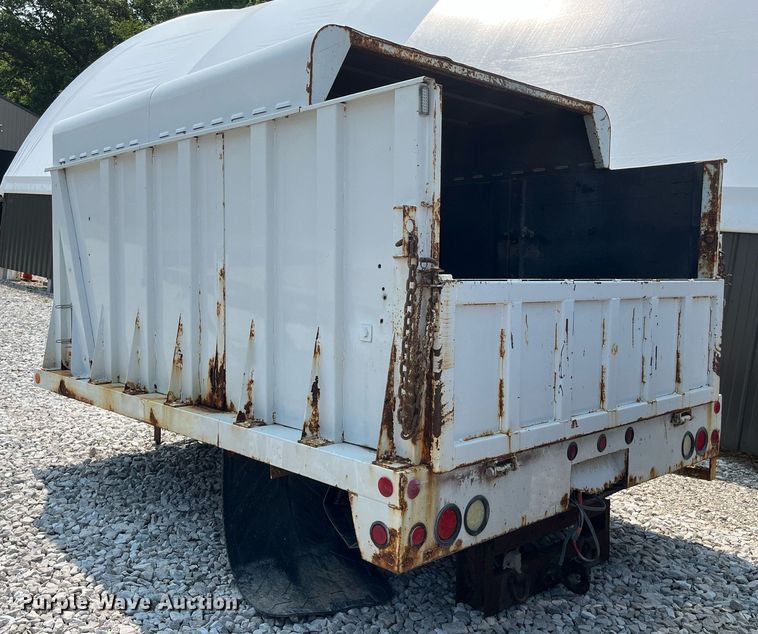 image for item LA9973 Chip bed