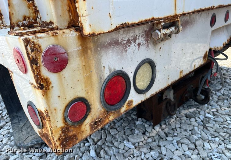 image for item LA9973 Chip bed