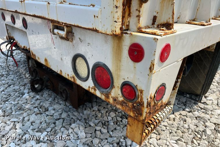 image for item LA9973 Chip bed