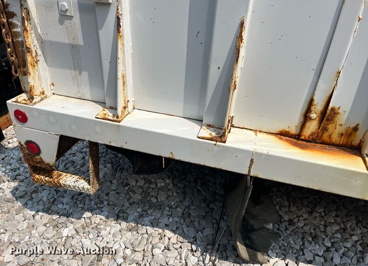 image for item LA9973 Chip bed