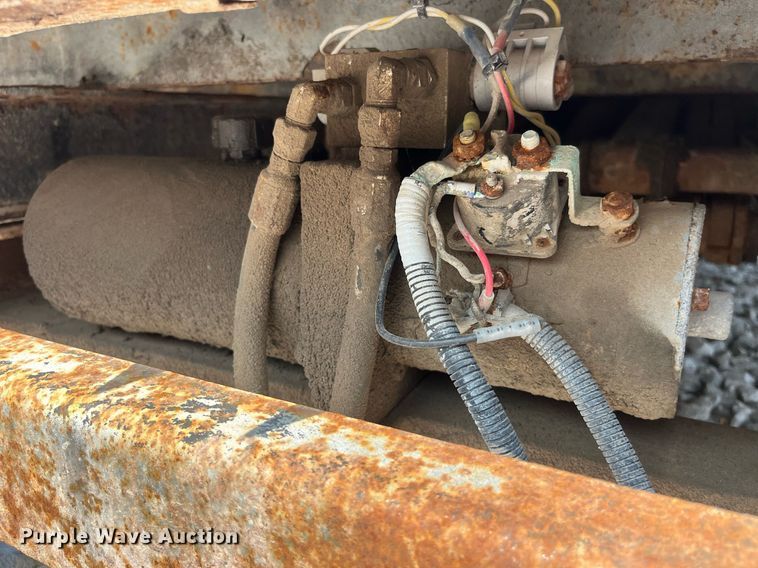 image for item LA9973 Chip bed