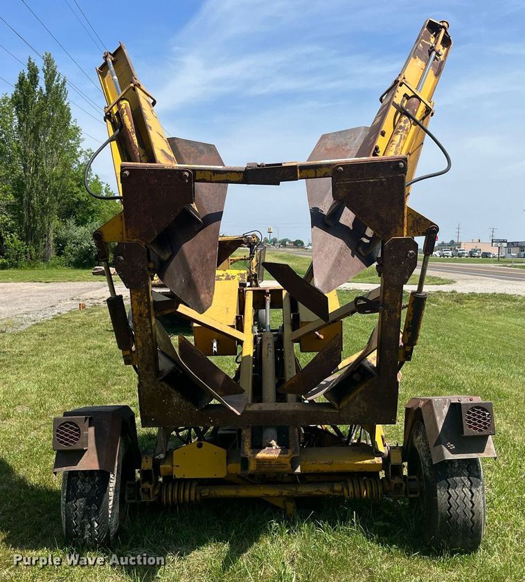 image for item LA9981 Vermeer TS44A  tree spade