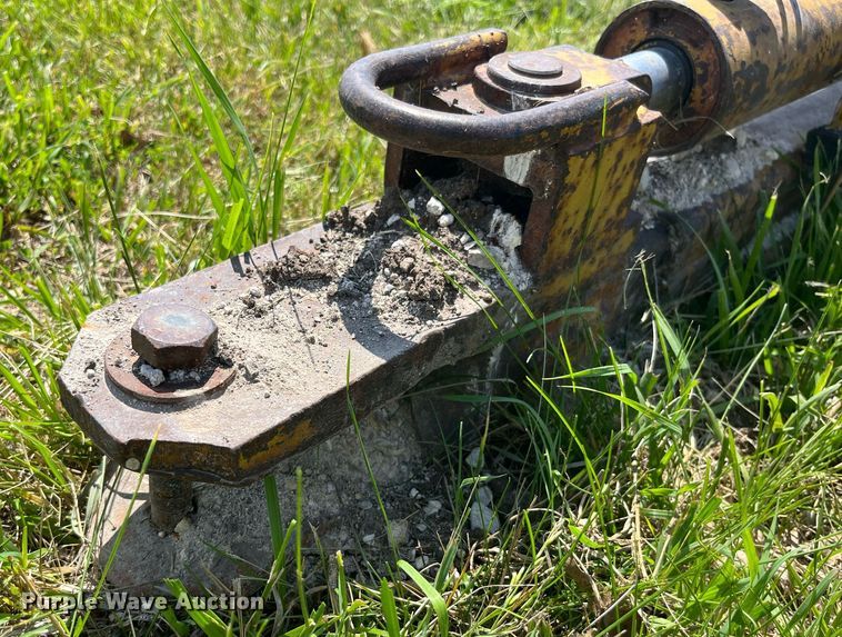 image for item LA9981 Vermeer TS44A  tree spade