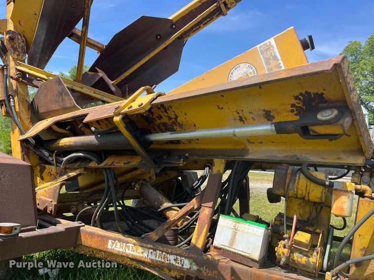 image for item LA9981 Vermeer TS44A  tree spade